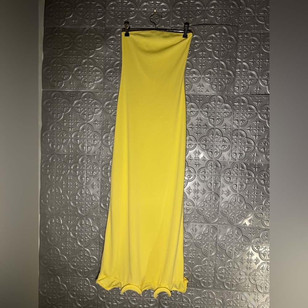 Strapless Yellow Maxi Dress - Sleek Summer Tube Gown